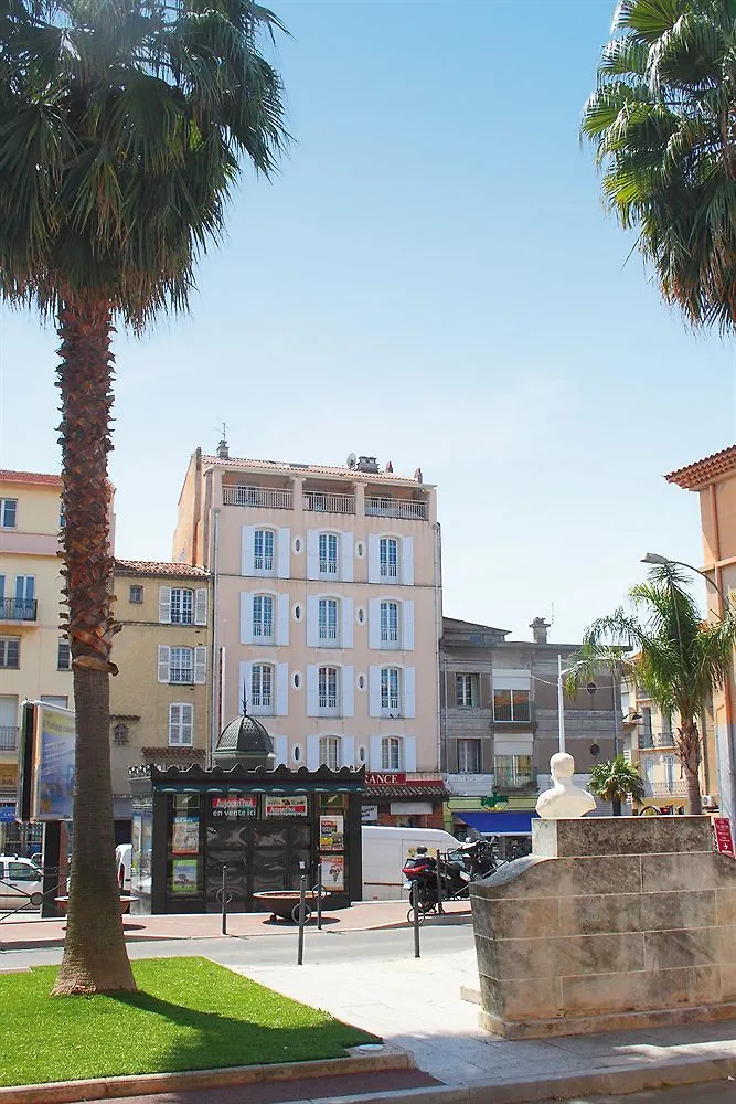 Hotel Le 21 Saint-Raphael   Saint-Raphael (Var)